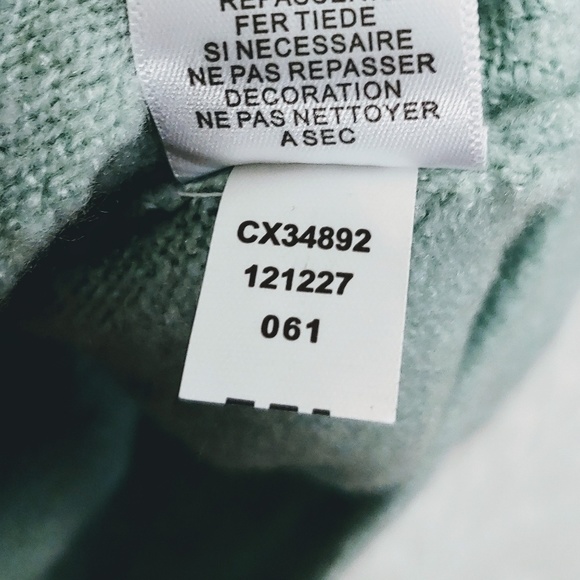 Cable & Gauge Embellished Crew Neck Sweater - Picture 6 of 6